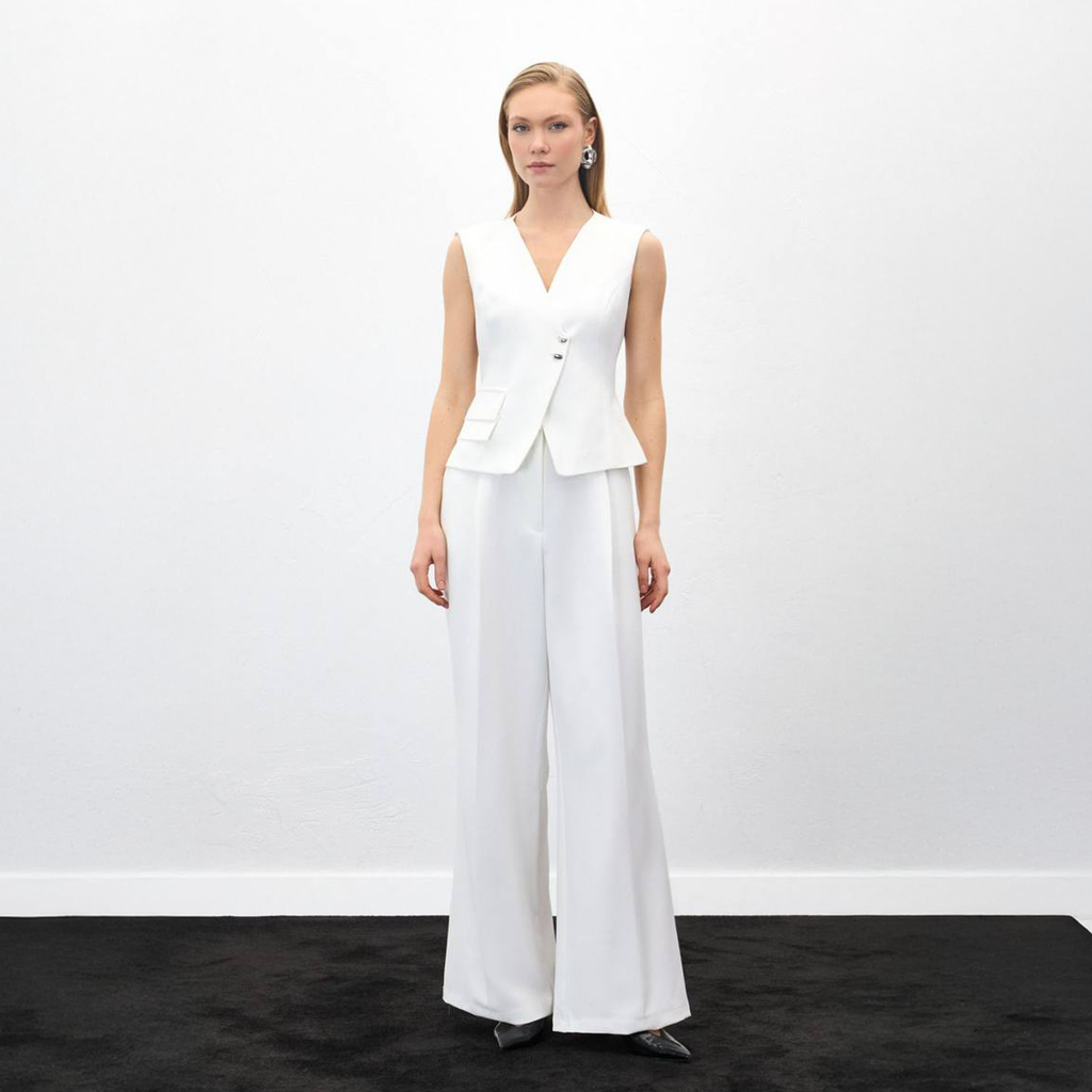 Pleated Wide-Leg Tailored Trousers
