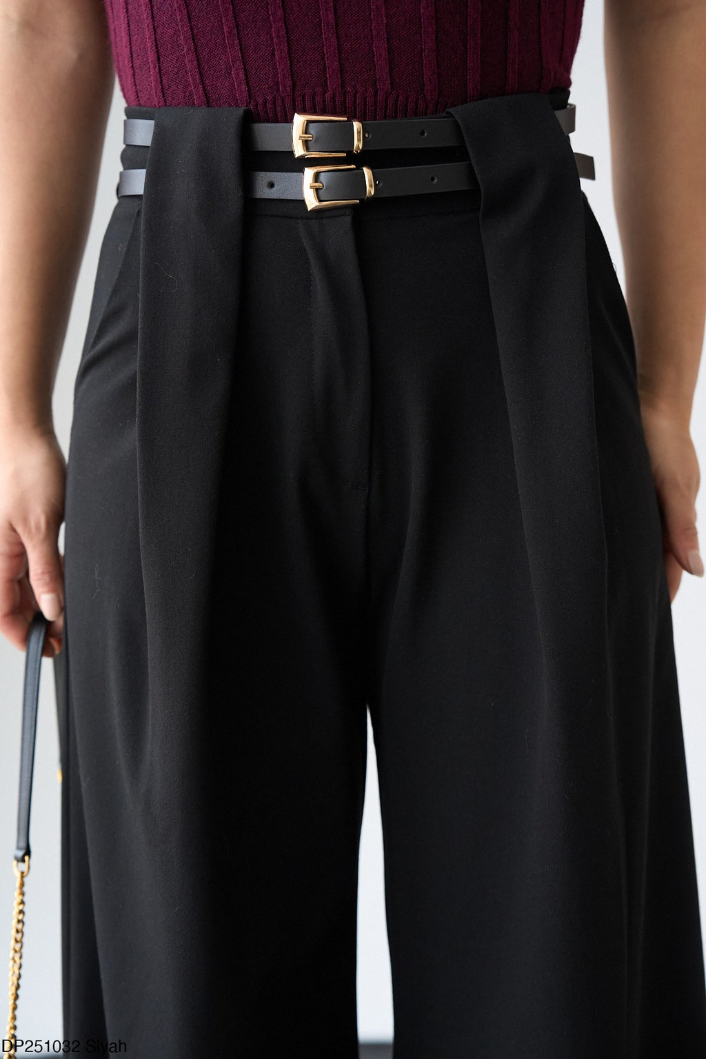 Wide-leg high-waisted pants with belt
