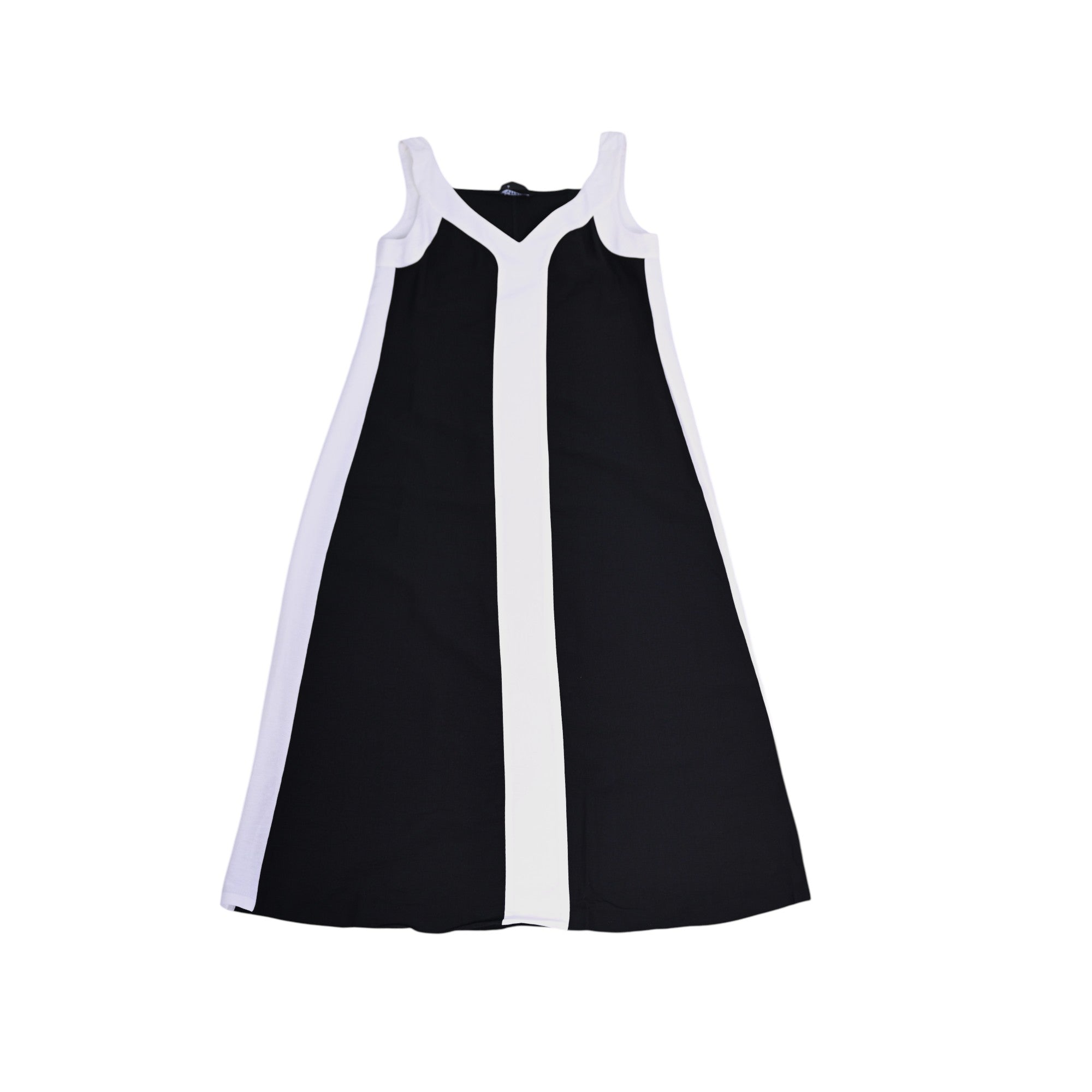 Elegant black and white color-block V-neck maxi dress