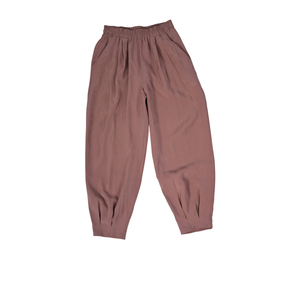 Chic dusty rose high-waisted harem trousers with an elasticated waistband